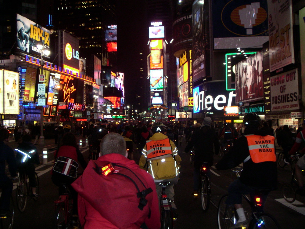 critical mass 3-2003, times square